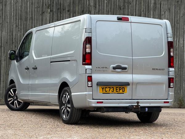 Renault Trafic 2.0 dCi Blue 30 Extra Sport LWB Euro 6 (s/s) 5dr
