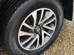 Nissan Navara 2.3 dCi Tekna 4WD Euro 6 (s/s) 4dr at 34th