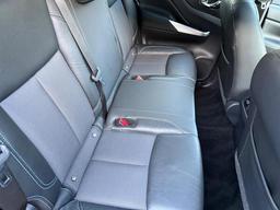 Nissan Navara 2.3 dCi N-Guard Auto 4WD Euro 6 4dr at 24th