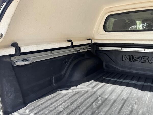 Nissan Navara 2.3 dCi Tekna Auto 4WD Euro 6 4dr