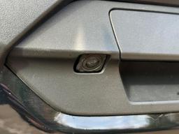 Toyota Hilux 2.8 D-4D Invincible X Auto 4WD Euro 6 (s/s) 4dr at 35th