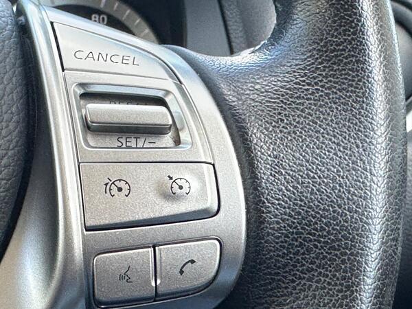 Nissan Navara 2.3 dCi Tekna Auto 4WD Euro 6 4dr