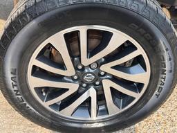 Nissan Navara 2.3 dCi Tekna Auto 4WD Euro 6 4dr at 30th