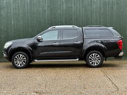 Nissan Navara 2.3 dCi Tekna 4WD Euro 6 (s/s) 4dr at 8th