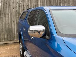 Mitsubishi L200 2.4 DI-D DC Warrior 4WD Euro 6 4dr at 23th