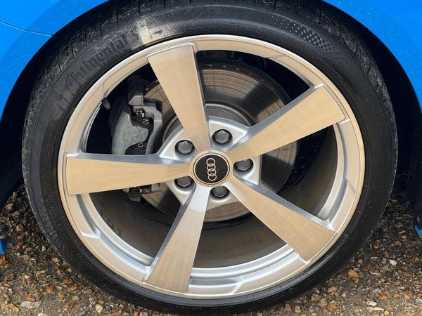 Audi TT 2.0 TFSI 40 S line S Tronic Euro 6 (s/s) 3dr