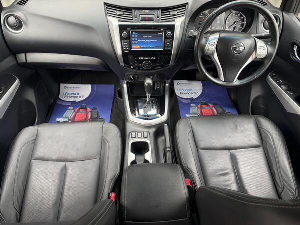 Nissan Navara 2.3 dCi Tekna Auto 4WD Euro 6 4dr