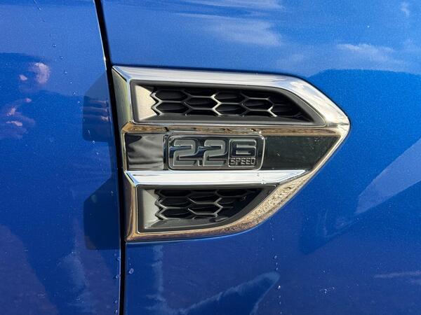 Ford Ranger 2.2 TDCi Limited 1 4WD Euro 5 (s/s) 4dr (Eco Axle)