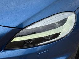 Volvo V40 2.0 D3 R-Design Edition Auto Euro 6 (s/s) 5dr at 34th