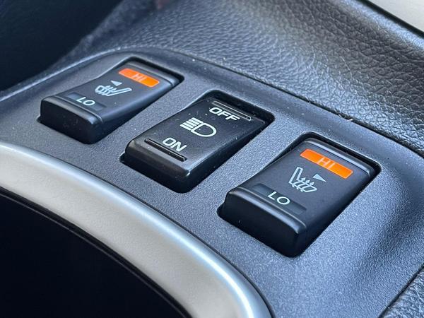 Nissan Navara 2.3 dCi Trek -1 4WD Euro 6 (s/s) 4dr