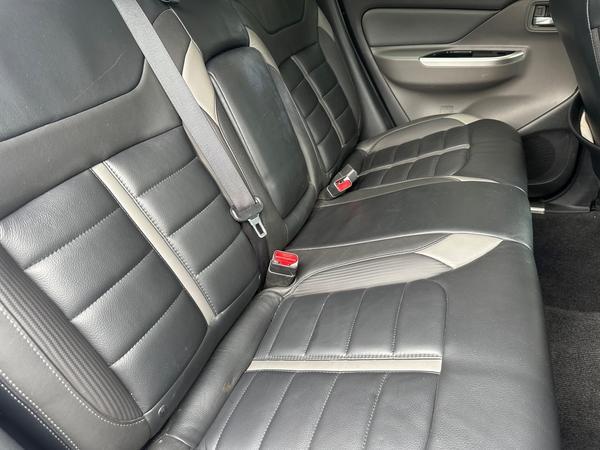 Mitsubishi L200 2.4 DI-D DC Barbarian Auto 4WD Euro 6 4dr