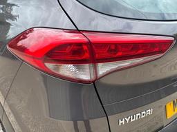 Hyundai TUCSON 1.7 CRDi Blue Drive SE Nav Euro 6 (s/s) 5dr at 48th