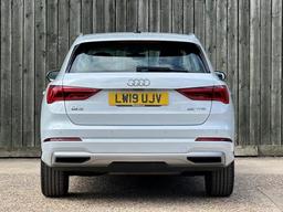 Audi Q3 1.5 TFSI CoD 35 Sport Euro 6 (s/s) 5dr at 16th