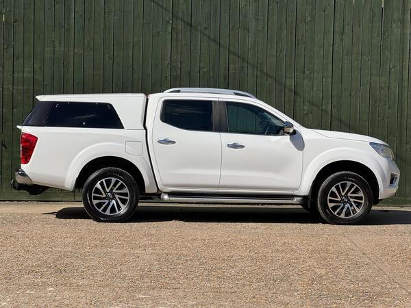 Nissan Navara 2.3 dCi Tekna 4WD Euro 6 (s/s) 4dr