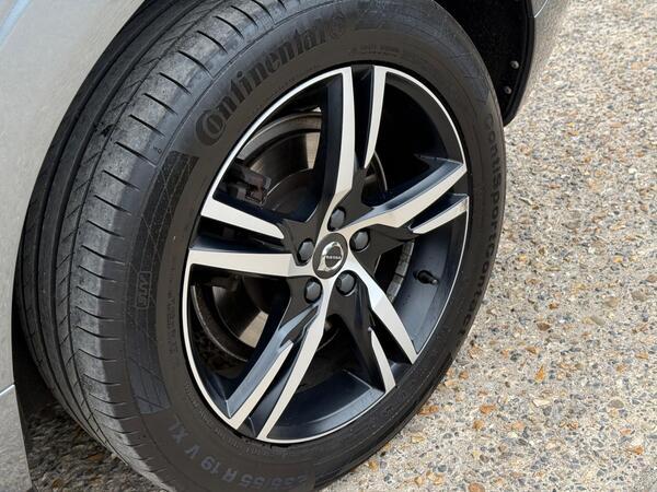 Volvo XC60 2.0 T5 R-Design Auto AWD Euro 6 (s/s) 5dr