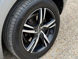 Volvo XC60 2.0 T5 R-Design Auto AWD Euro 6 (s/s) 5dr at 39th