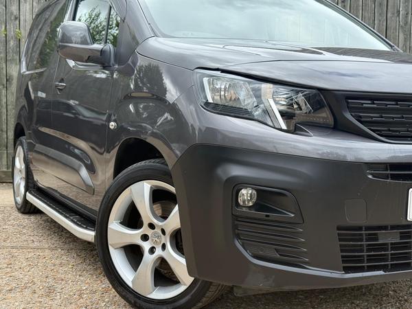 Peugeot Partner 1.5 BlueHDi 1000 Asphalt Standard Panel Van EAT8 SWB Euro 6 (s/s) 5dr
