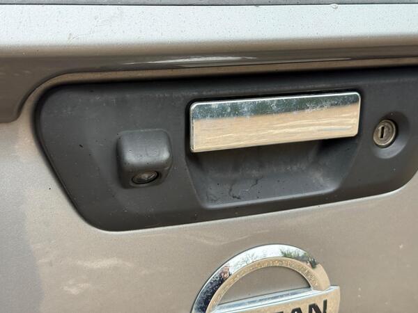 Nissan Navara 2.3 dCi Tekna Auto 4WD Euro 6 4dr