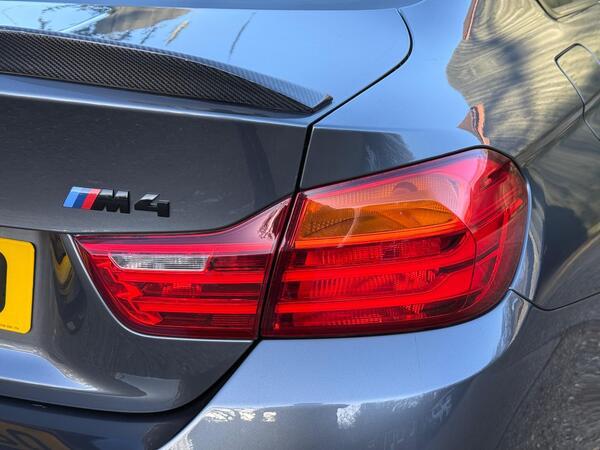 BMW M4 3.0 BiTurbo Competition DCT Euro 6 (s/s) 2dr