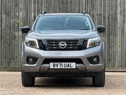 Nissan Navara 2.3 dCi N-Guard Auto 4WD Euro 6 4dr at 4th