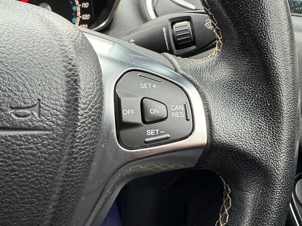 Ford Fiesta 1.0T EcoBoost Titanium Euro 6 (s/s) 5dr