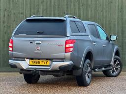 Fiat Fullback 2.4D LX Auto 4WD Euro 6 4dr (Euro 6) at 3th