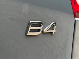 Volvo XC40 2.0 B4 MHEV R-Design Pro Auto Euro 6 (s/s) 5dr at 46th