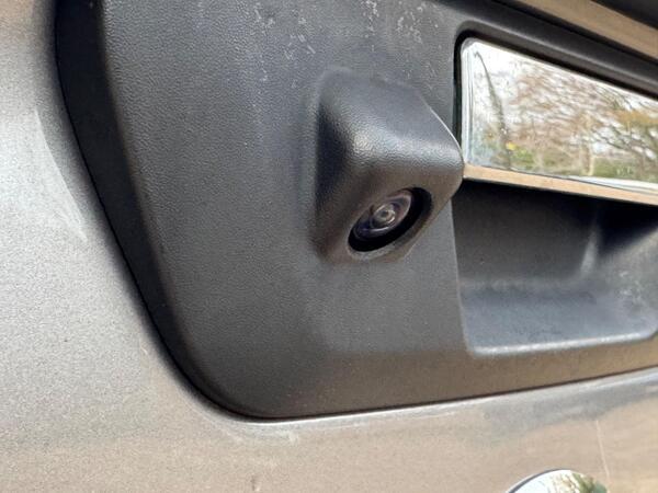 Nissan Navara 2.3 dCi Tekna Auto 4WD Euro 6 4dr