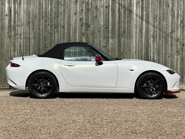 Mazda MX-5 1.5 SKYACTIV-G Icon Euro 6 2dr