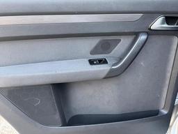 Volkswagen Touran 1.6 TDI SE Euro 5 5dr at 29th