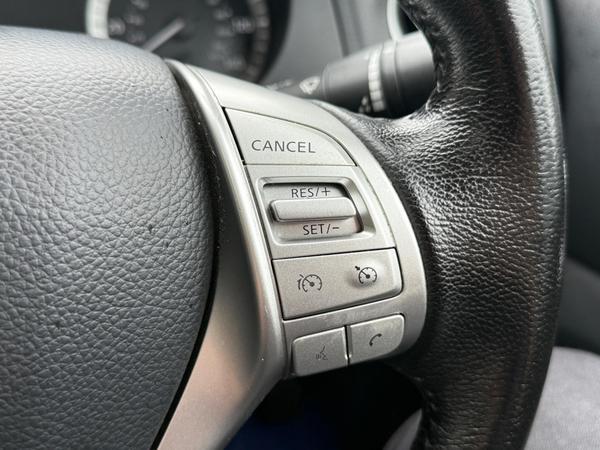 Nissan Navara 2.3 dCi N-Guard Auto 4WD Euro 6 4dr
