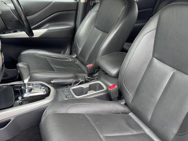 Nissan Navara 2.3 dCi Tekna Auto 4WD Euro 6 4dr