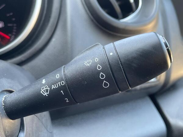Renault Trafic 2.0 dCi ENERGY 30 Black Edition LWB Standard Roof Euro 6 (s/s) 5dr