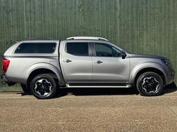Nissan Navara 2.3 dCi Tekna 4WD Euro 6 (s/s) 4dr at 17th
