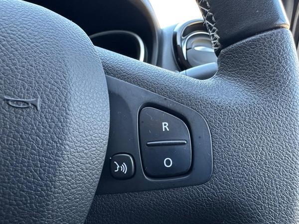 Renault Trafic 2.0 dCi ENERGY 28 Black Edition SWB Standard Roof Euro 6 (s/s) 5dr
