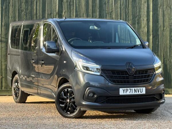Renault Trafic 2.0 dCi ENERGY 28 Black Edition EDC SWB Standard Roof Euro 6 (s/s) 5dr