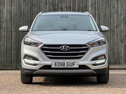 Hyundai TUCSON 1.7 CRDi Blue Drive SE Nav Euro 6 (s/s) 5dr at 4th