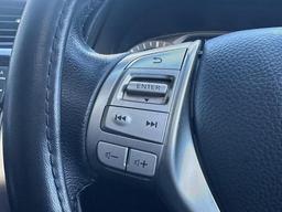 Nissan Navara 2.3 dCi Tekna 4WD Euro 6 (s/s) 4dr at 31th