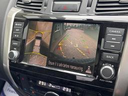 Nissan Navara 2.3 dCi N-Guard Auto 4WD Euro 6 4dr at 39th