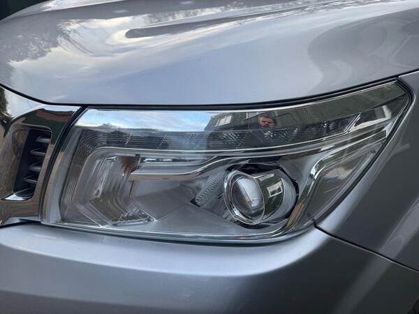 Nissan Navara 2.3 dCi Tekna Auto 4WD Euro 6 4dr