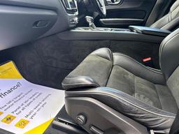 Volvo XC60 2.0 T5 R-Design Auto AWD Euro 6 (s/s) 5dr at 32th