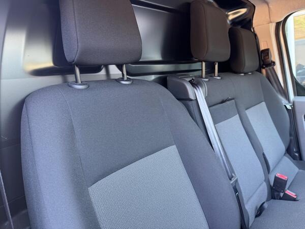 Peugeot Expert 2.0 BlueHDi 1400 Professional Premium Standard Panel Van MWB Euro 6 (s/s) 6dr