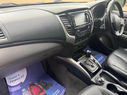 Fiat Fullback 2.4D LX Auto 4WD Euro 6 4dr (Euro 6) at 23th