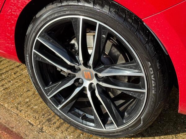 SEAT Leon 2.0 TSI Cupra 290 Lux DSG Euro 6 (s/s) 5dr