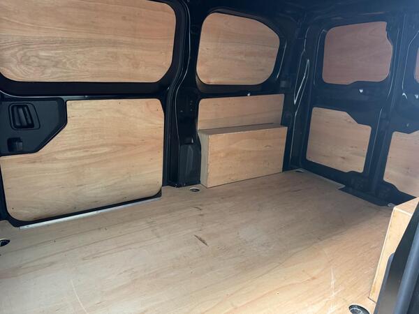 Peugeot Expert 2.0 BlueHDi 1400 Professional Premium Standard Panel Van MWB Euro 6 (s/s) 6dr