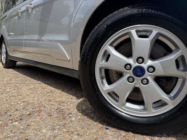 Ford Grand Tourneo Connect 1.5 TDCi Titanium Euro 6 (s/s) 5dr