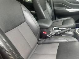 Nissan Navara 2.3 dCi N-Guard 4WD Euro 6 (s/s) 4dr at 15th