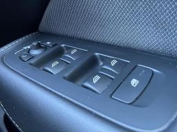 Volvo XC60 2.0 B5 MHEV R-Design Pro Auto Euro 6 (s/s) 5dr at 46th