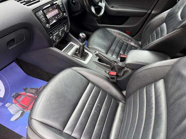 Skoda Octavia 2.0 TDI Elegance Euro 5 (s/s) 5dr