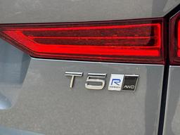 Volvo XC60 2.0 T5 R-Design Auto AWD Euro 6 (s/s) 5dr at 47th